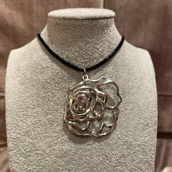 Black Silk Cord Rose Pendant Necklace 14-16” - Picture 4 of 6